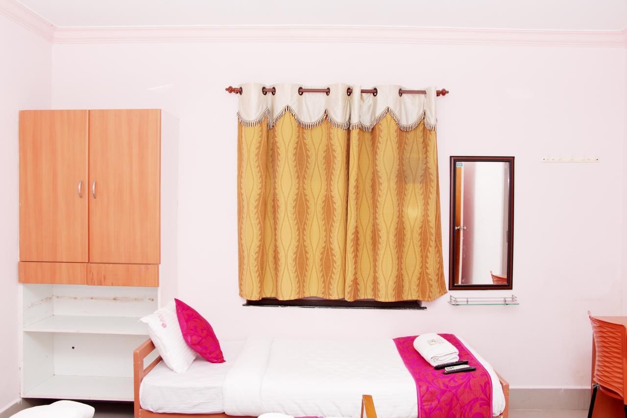 Royal Grand Days Hotel Ченай Екстериор снимка
